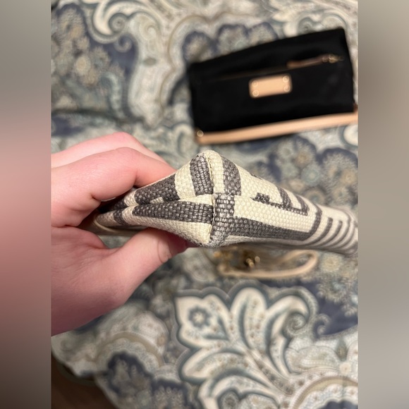 Spartina Tassel Wristlet - Picture 5 of 6